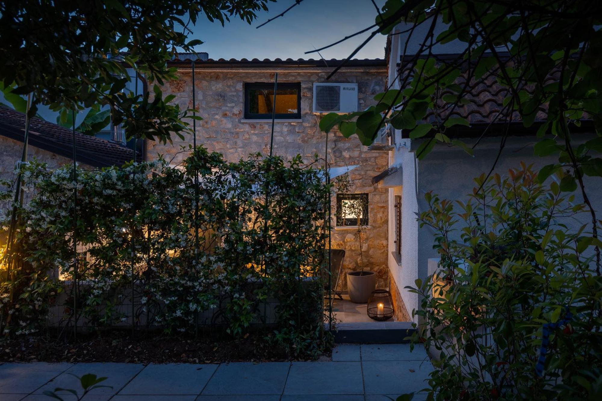 Grota Premium Apartment & Room Porec Exterior photo